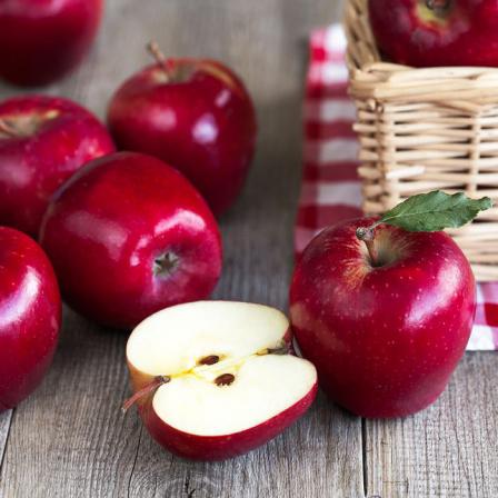 The Most Delicious Red Apples at Domestic Market